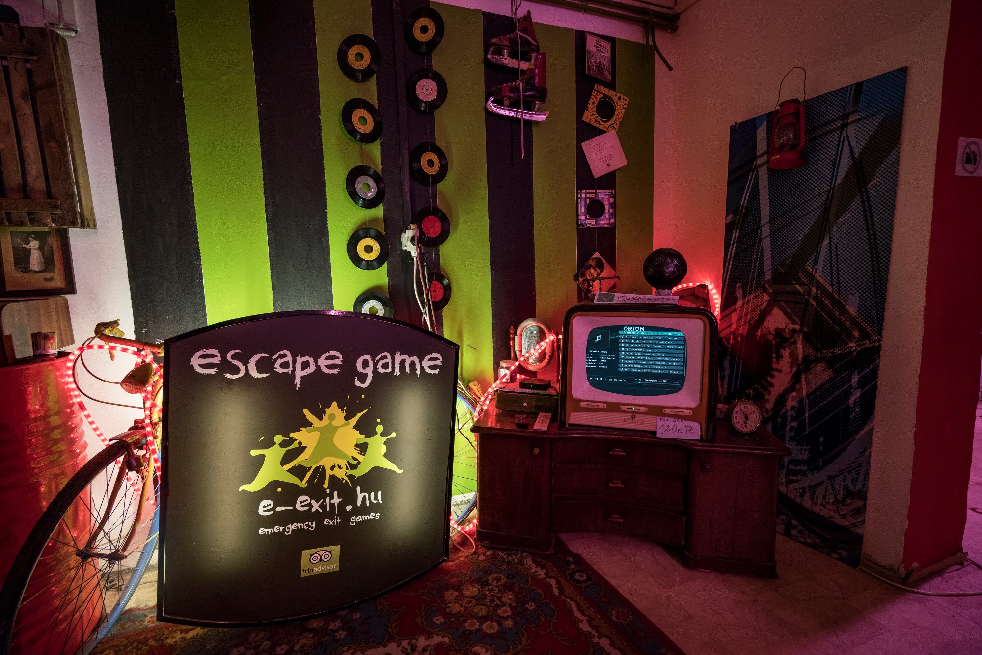 E-Exit Escape Game